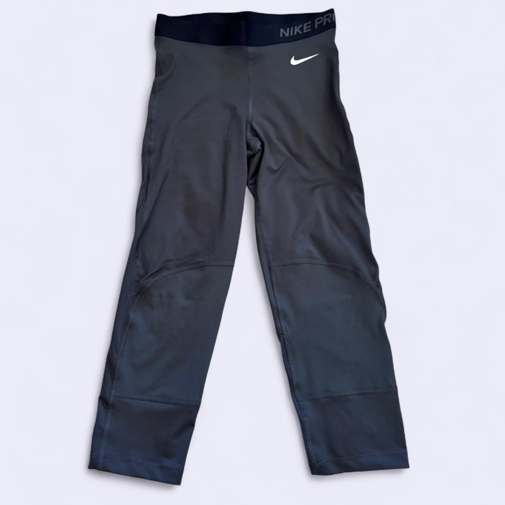 Grey Dri-Fit Nike Pro Capri Leggings